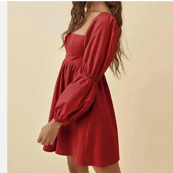 (33)NWOT bubble sleeve  dress - Picture 2 of 5